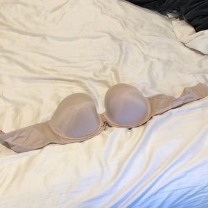 Strapless bra